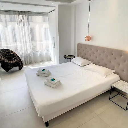 2 Bedroom Grand With Sea View 306 Cannes