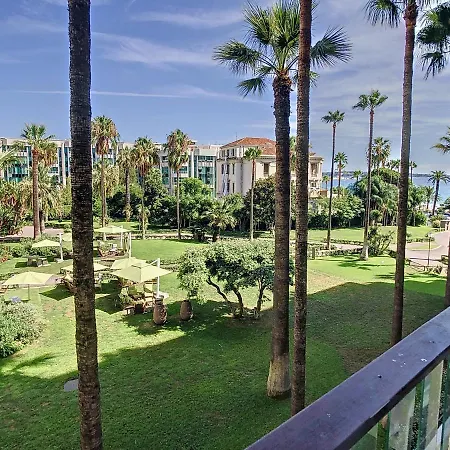 2 Bedroom Grand With Sea View 306 Lejlighed